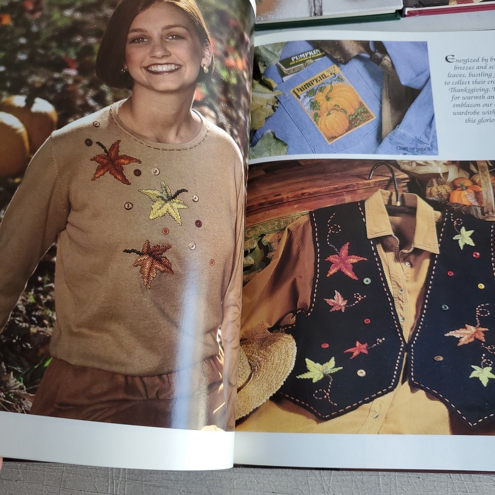Leisure Arts Presents  Lot of 8 Christmas cross stitch Holiday Reverie VTG Mint - Picture 11 of 16